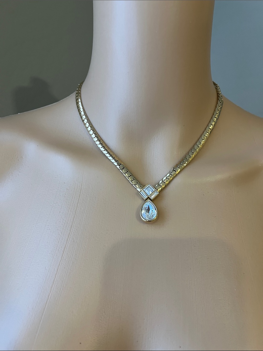 Vintage Gold with Clear Stone Necklace and Earrings - Picture 2 of 6